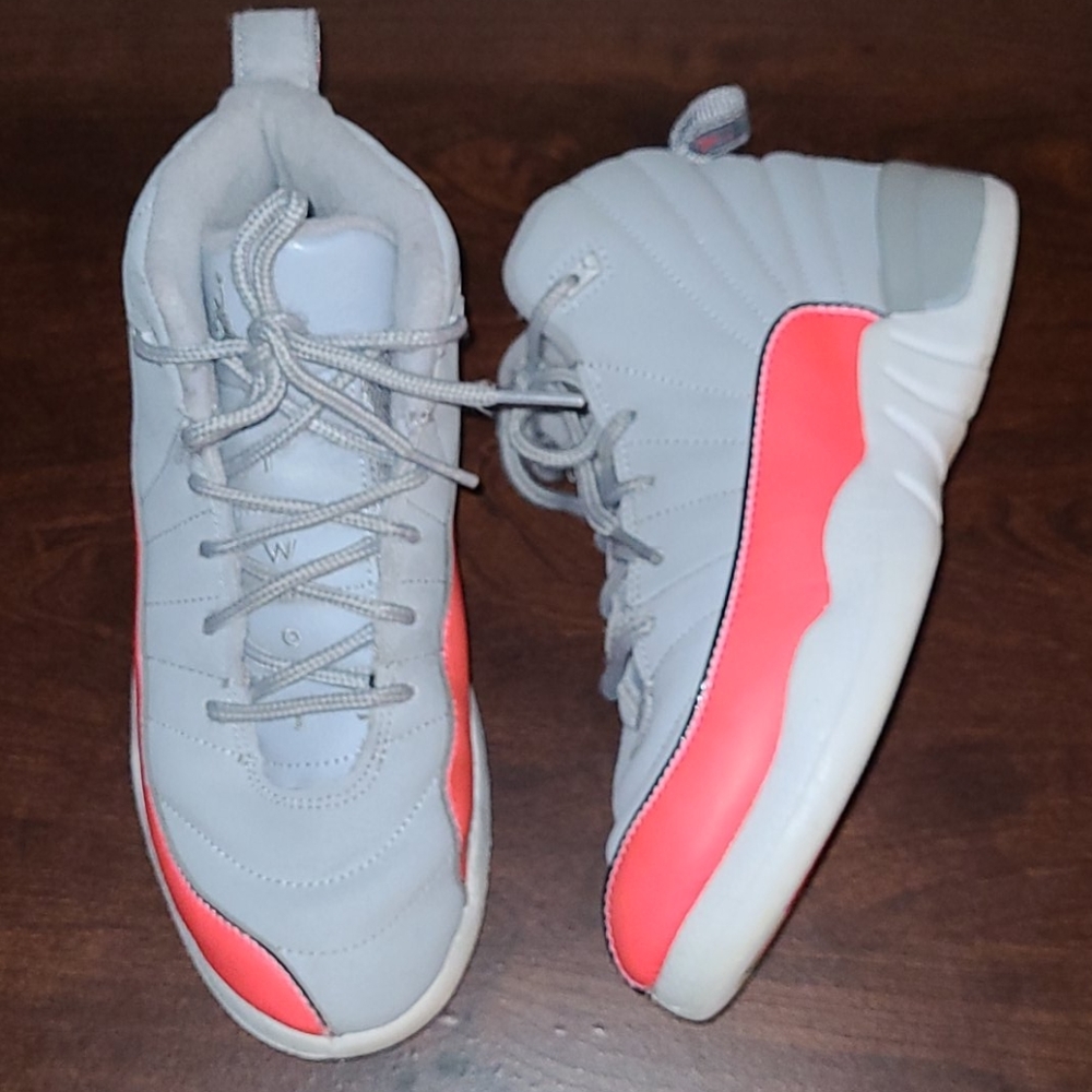 Air Jordan 12 Retro (GS) Wolf Grey Racer Pink